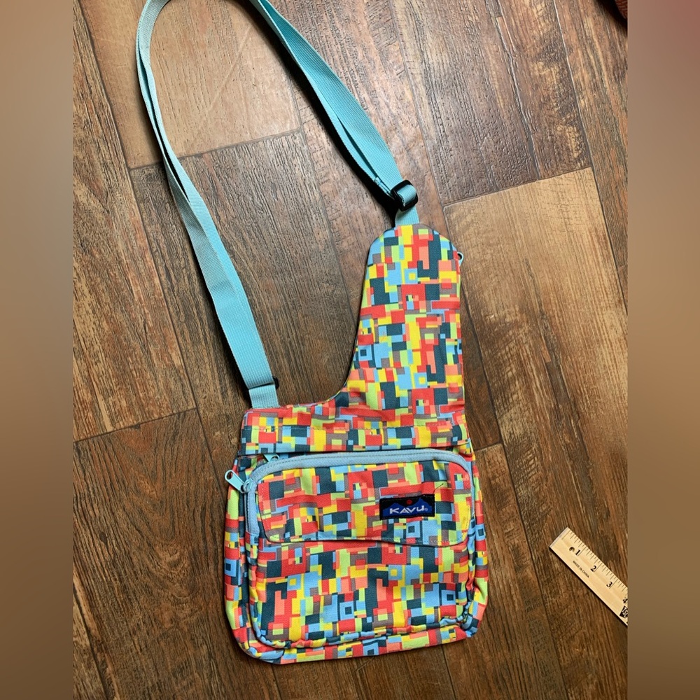 Kavu Bag Geometric Colorful Crossbody
